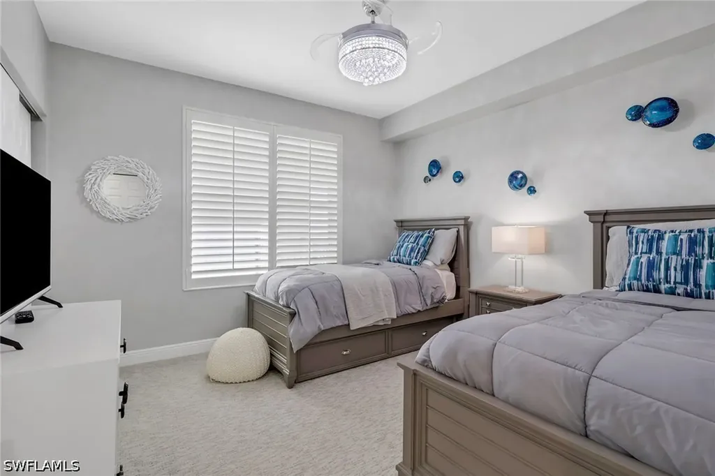 420 Cove Tower Drive Naples FL 34110