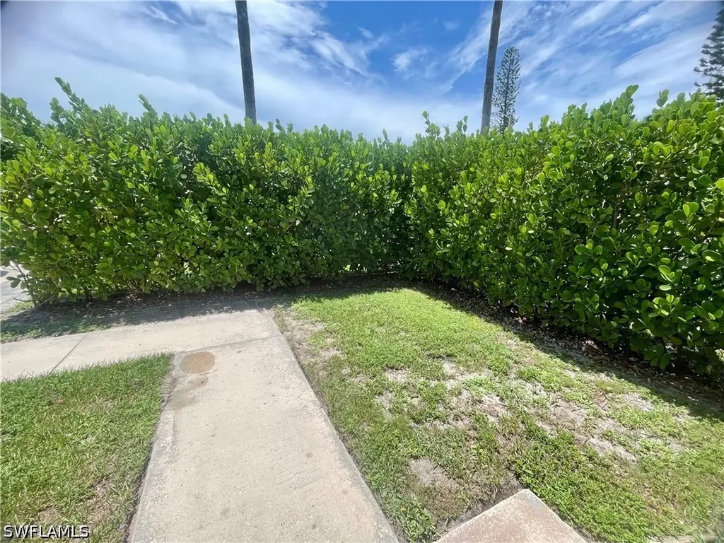 3183 Poinciana Drive Naples FL 34105