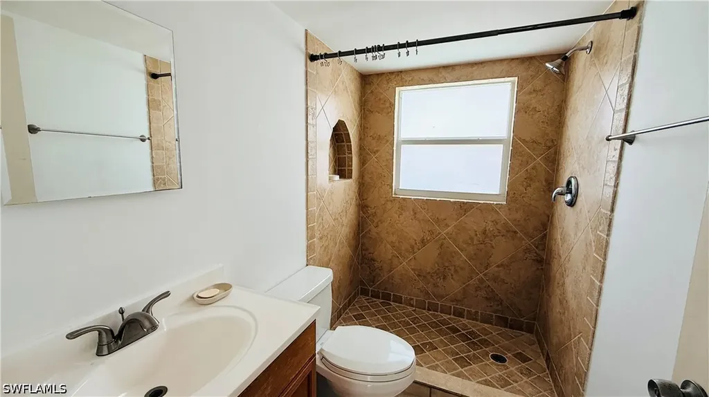 3250 10th Street N Naples FL 34103