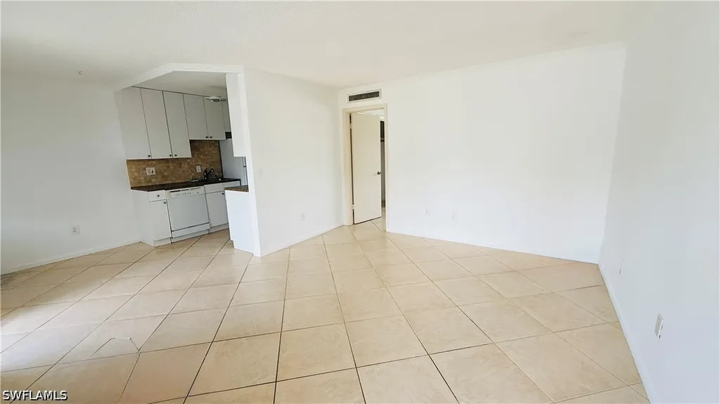 3250 10th Street N Naples FL 34103