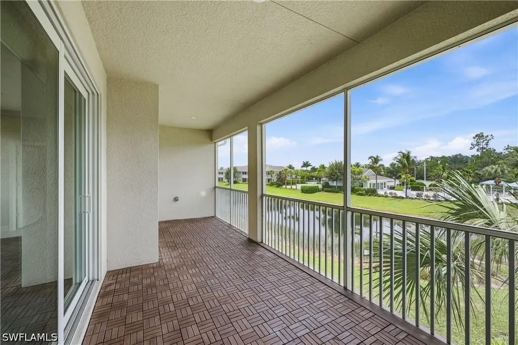 6966 Avalon Circle Naples FL 34112