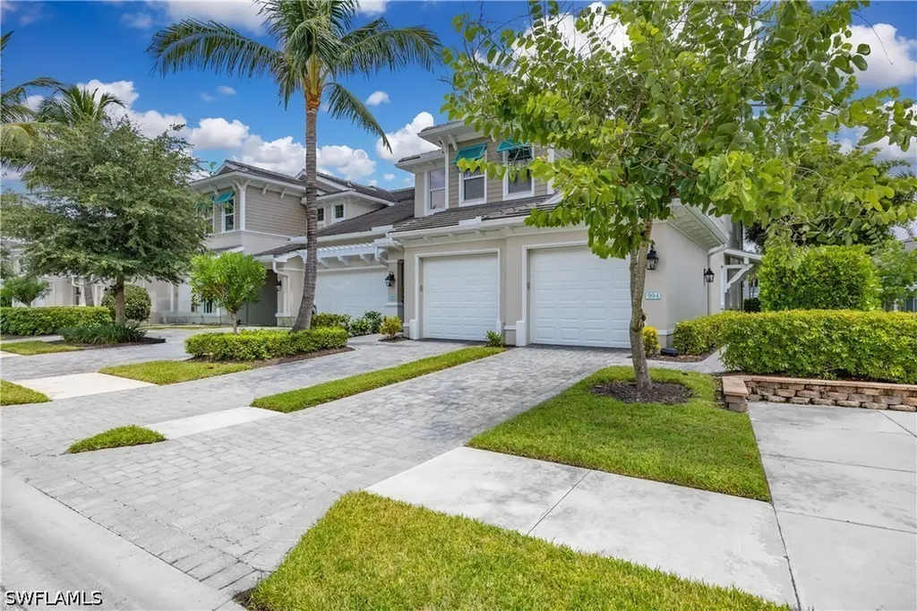 6966 Avalon Circle Naples FL 34112