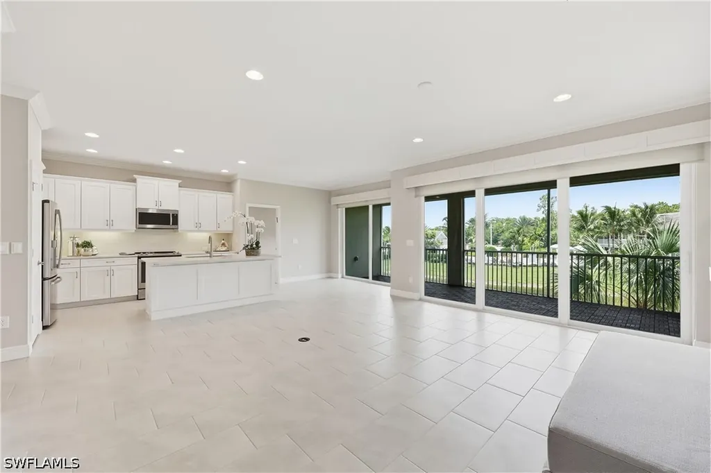 6966 Avalon Circle Naples FL 34112