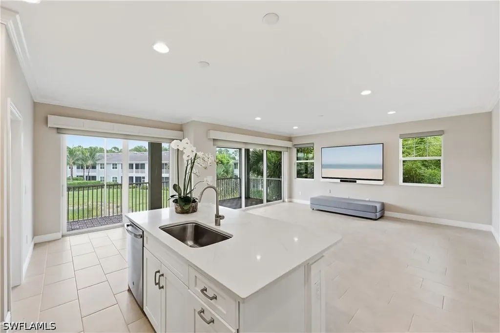 6966 Avalon Circle Naples FL 34112