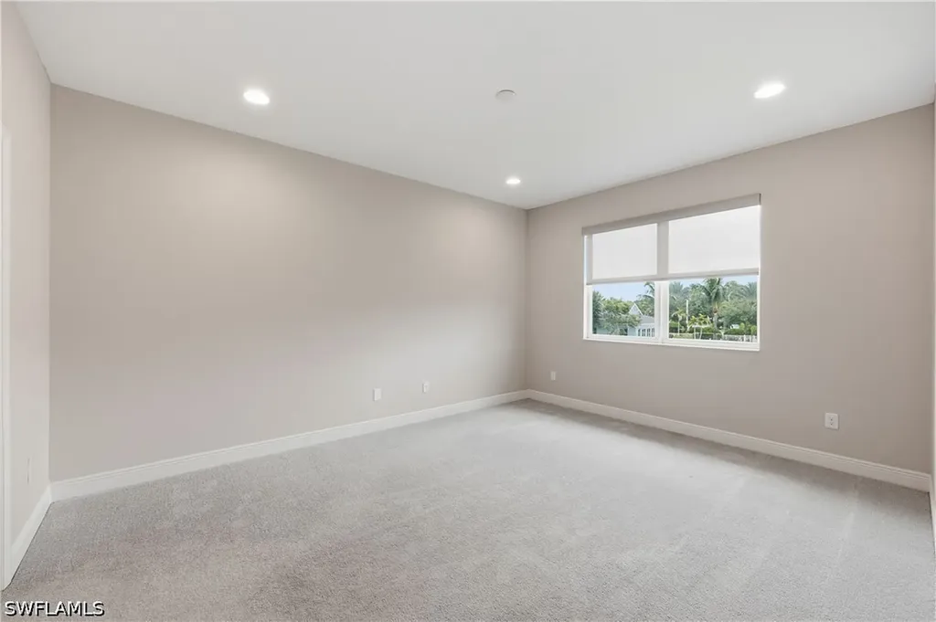 6966 Avalon Circle Naples FL 34112