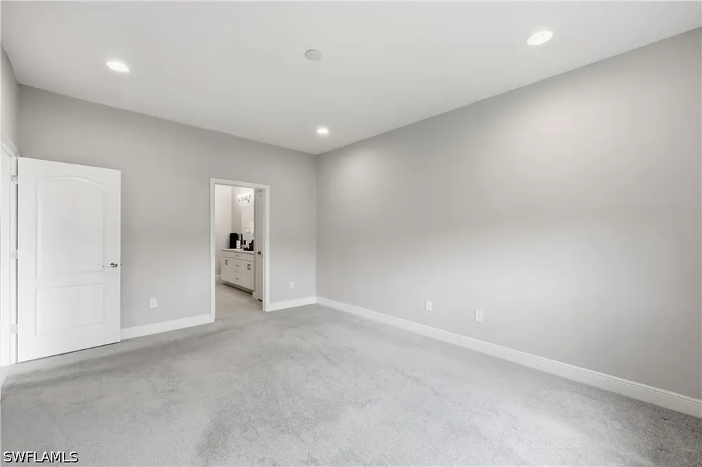 6966 Avalon Circle Naples FL 34112