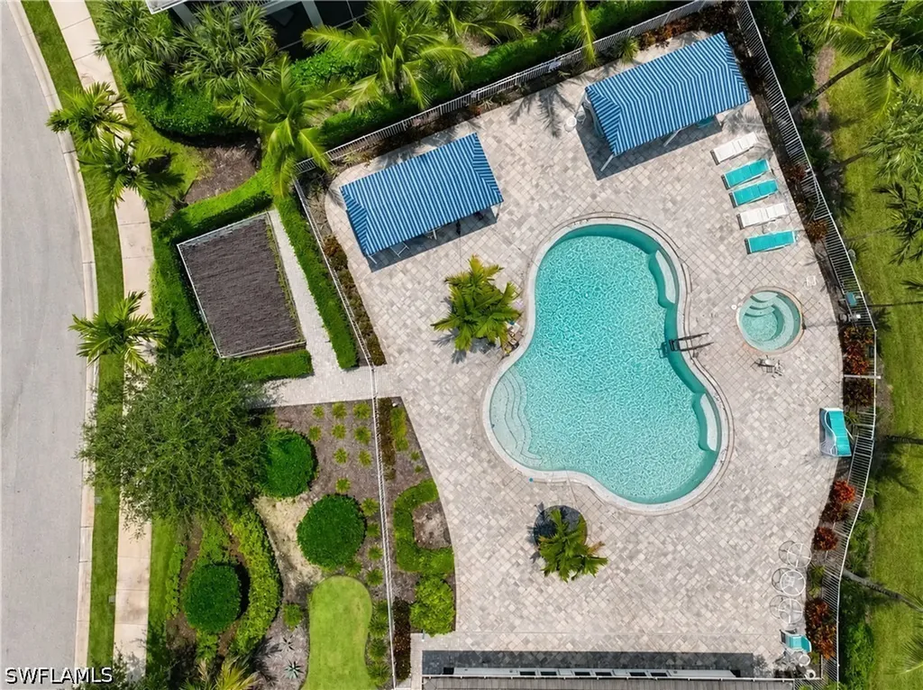 6966 Avalon Circle Naples FL 34112