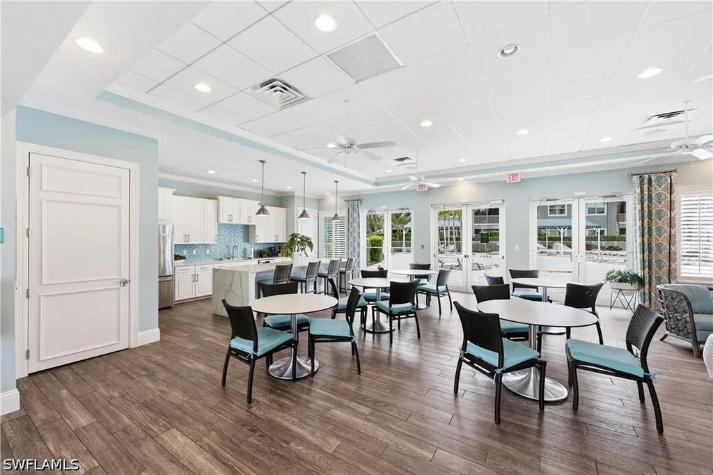6966 Avalon Circle Naples FL 34112