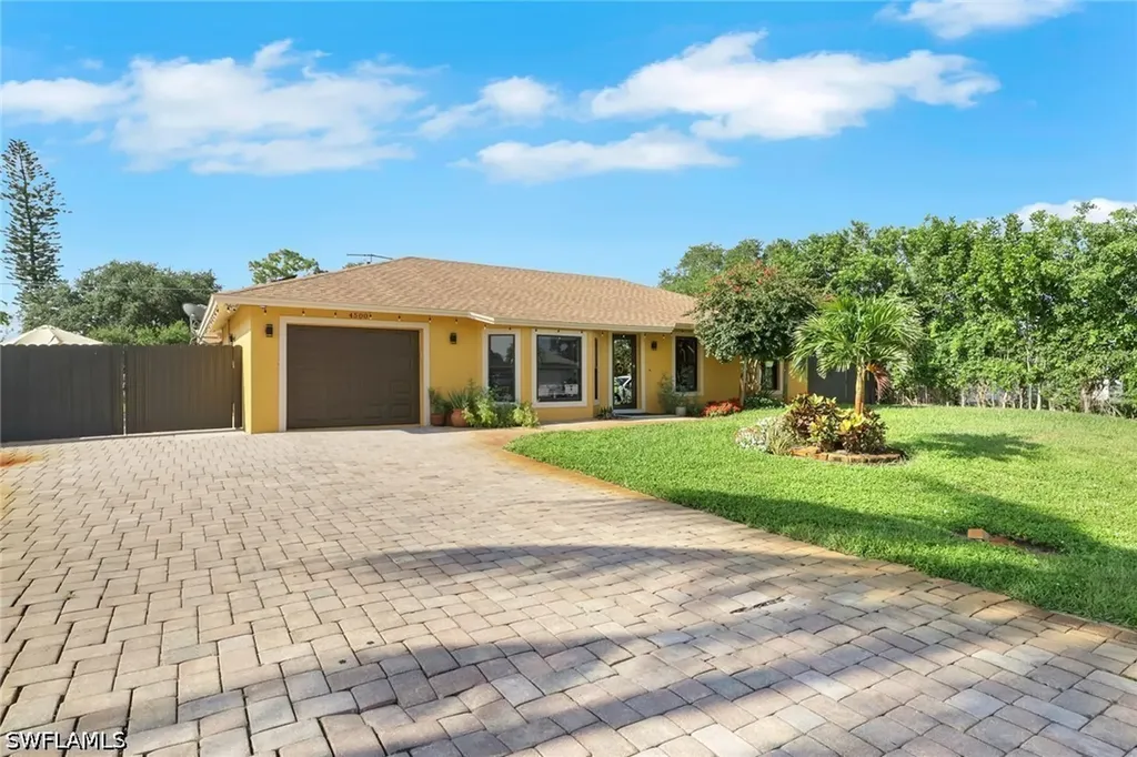 Naples FL, 4500 28TH Avenue SW