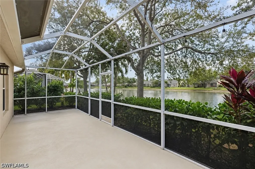 8204 Ibis Cove Circle Naples FL 34119