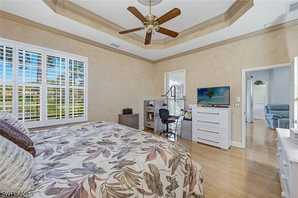 2325 Island Cove Circle Naples FL 34109