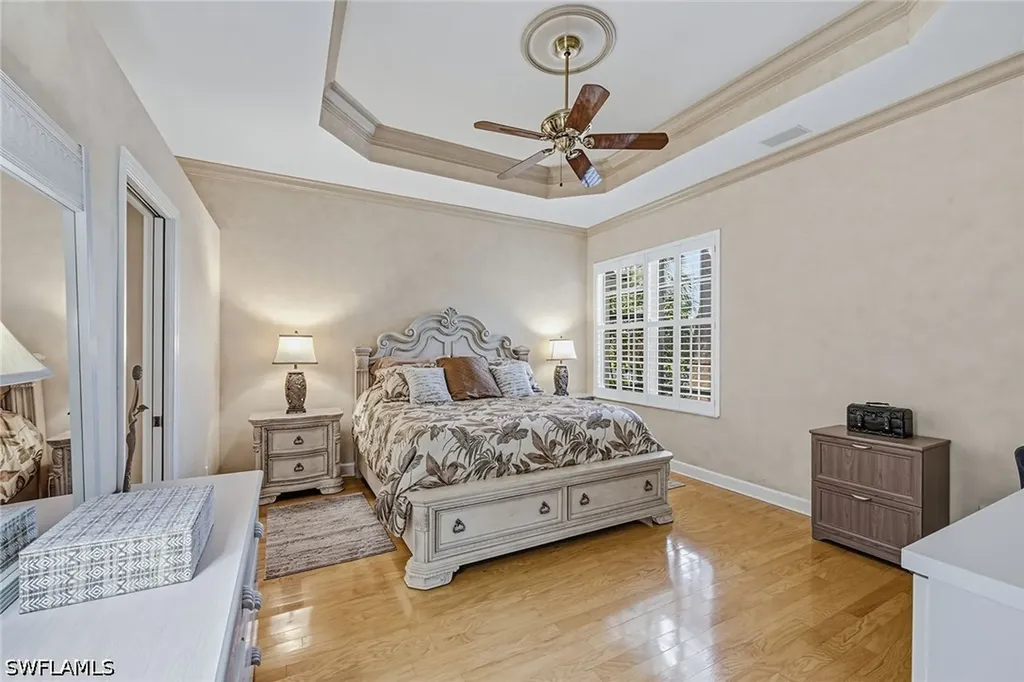 2325 Island Cove Circle Naples FL 34109