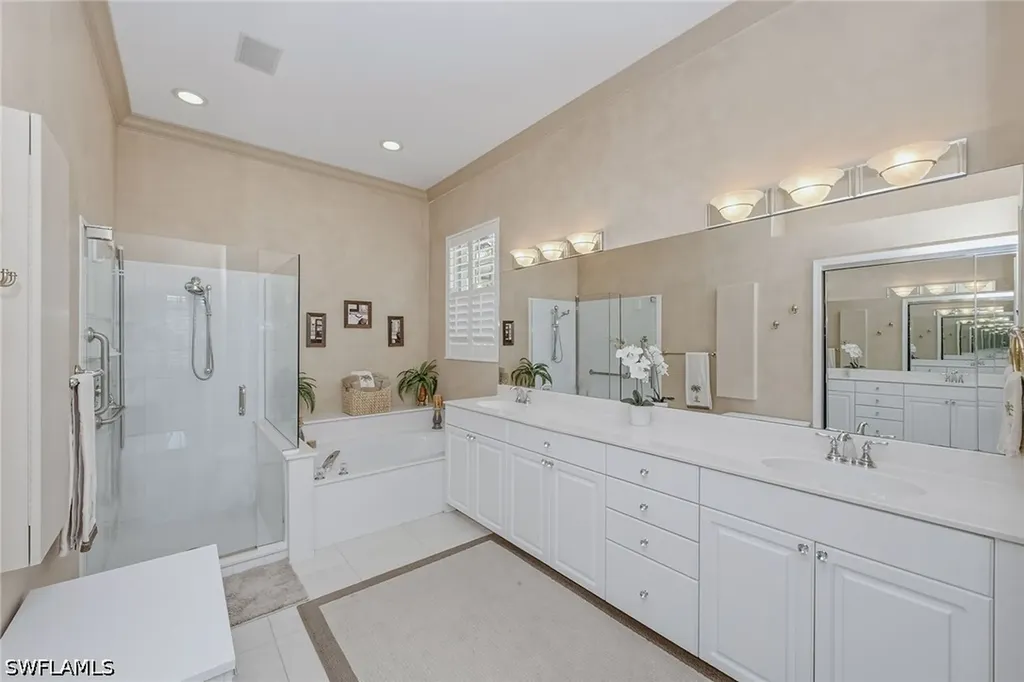 2325 Island Cove Circle Naples FL 34109
