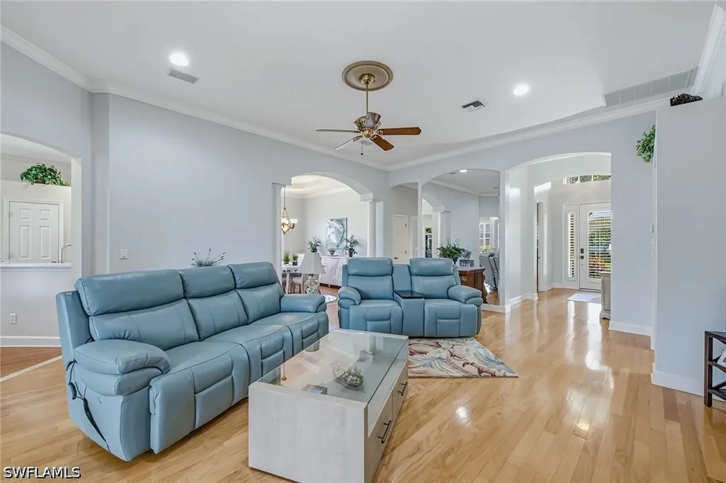 2325 Island Cove Circle Naples FL 34109