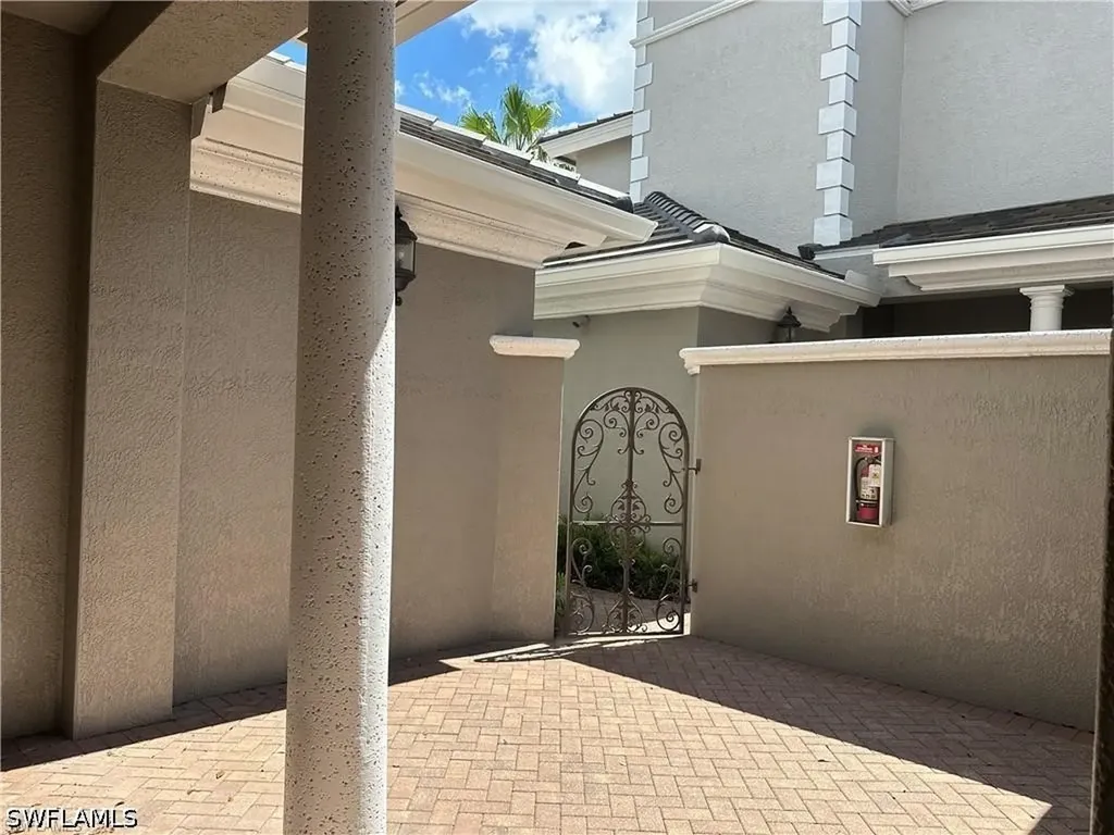 9202 Museo Circle Naples FL 34114
