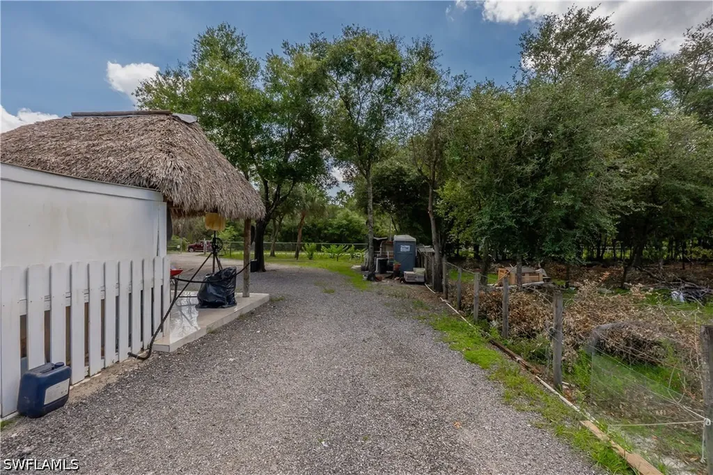 130 S Nogal Street Clewiston FL 33440