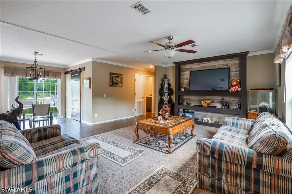 130 S Nogal Street Clewiston FL 33440