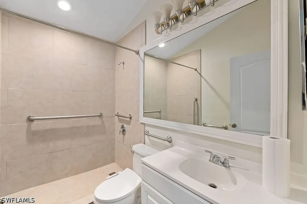 24709 Rodas Drive Bonita Springs FL 34135