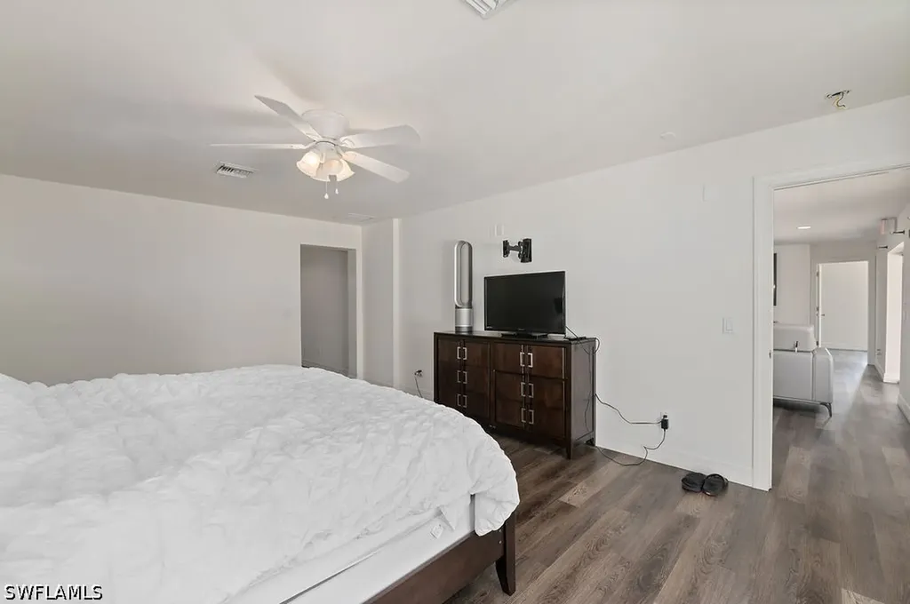 24709 Rodas Drive Bonita Springs FL 34135