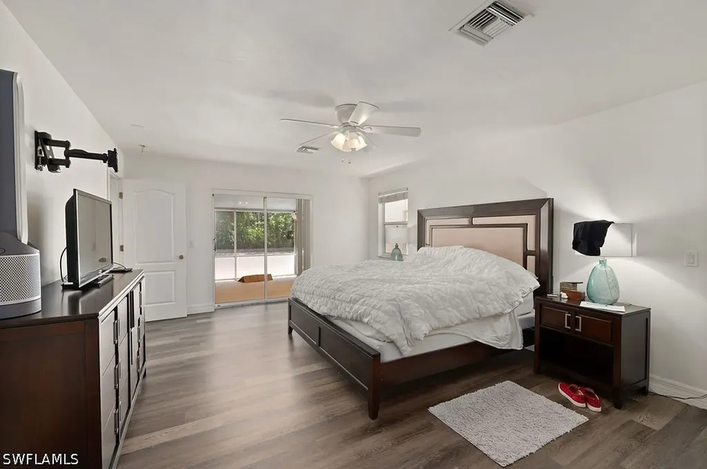 24709 Rodas Drive Bonita Springs FL 34135