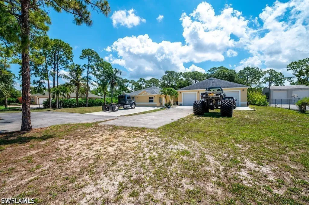 24709 Rodas Drive Bonita Springs FL 34135