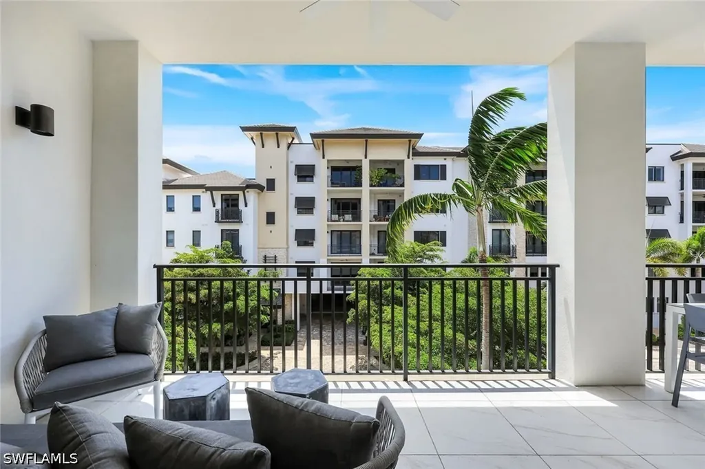 1135 3rd Avenue S Naples FL 34102