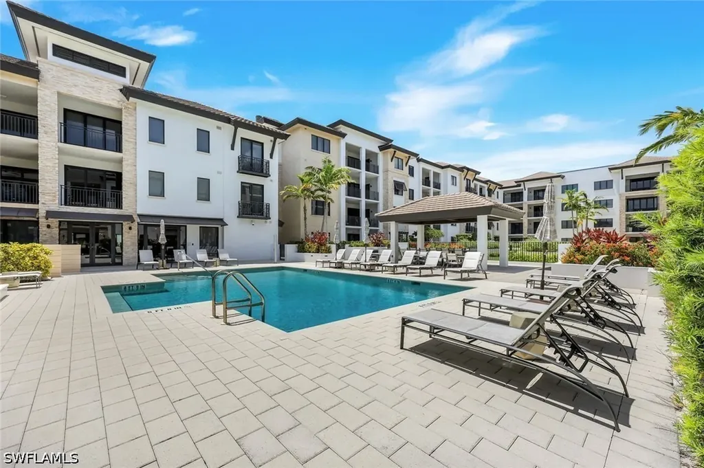1135 3rd Avenue S Naples FL 34102