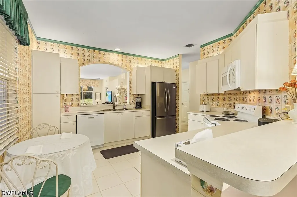 5693 Heron Lane Naples FL 34110