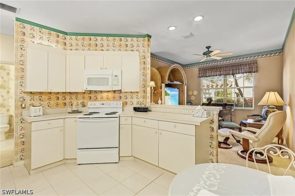5693 Heron Lane Naples FL 34110