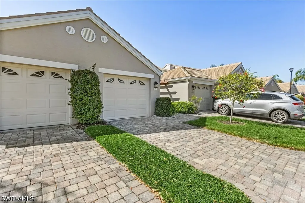 5693 Heron Lane Naples FL 34110