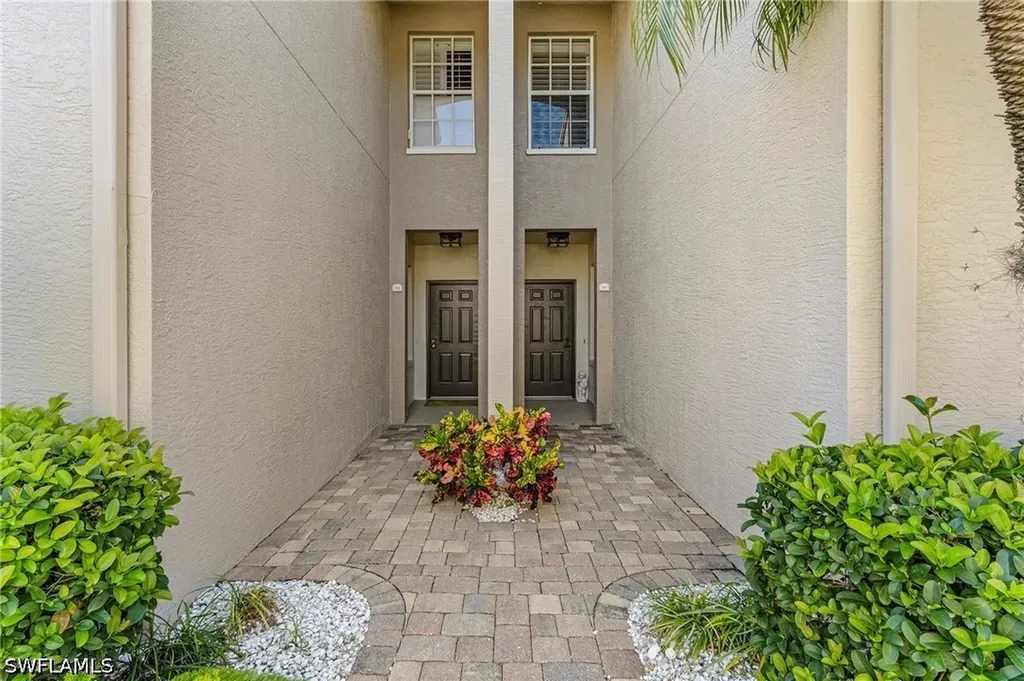 5693 Heron Lane Naples FL 34110