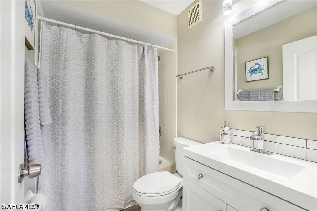 7360 Glenmoor Lane Naples FL 34104