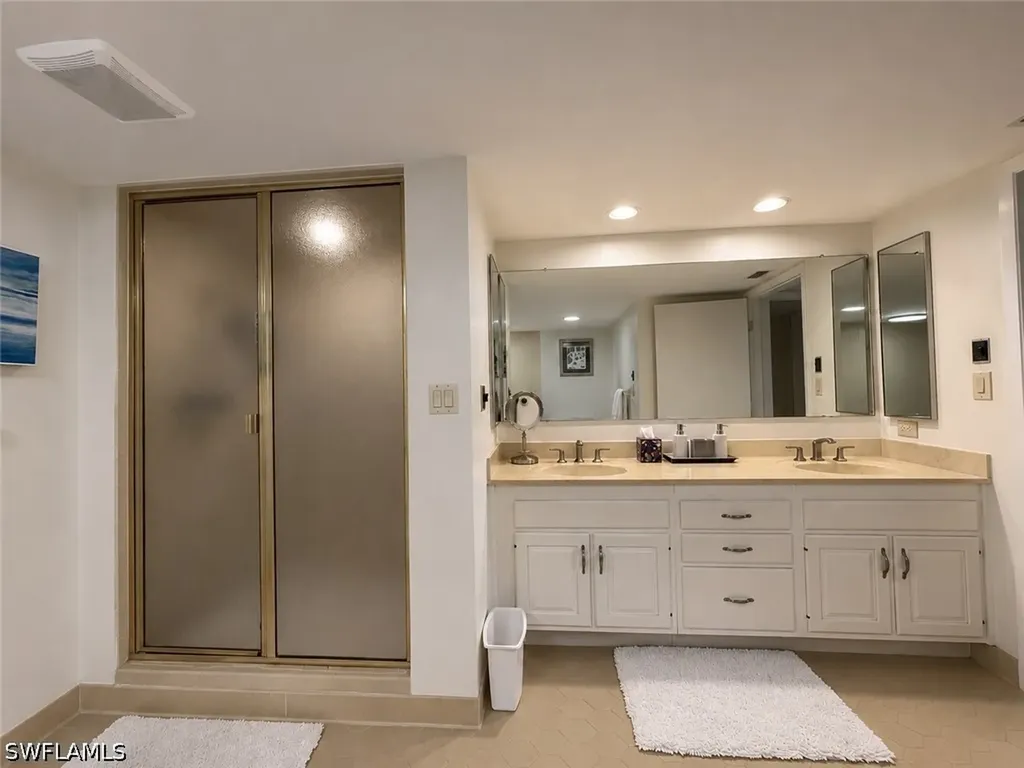 5601 Turtle Bay Drive Naples FL 34108