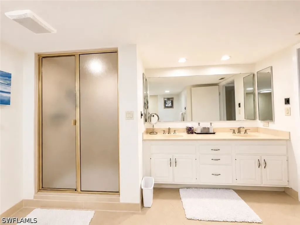 5601 Turtle Bay Drive Naples FL 34108