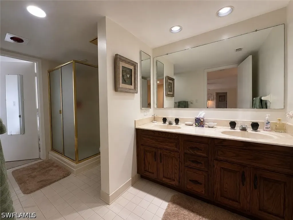 5601 Turtle Bay Drive Naples FL 34108