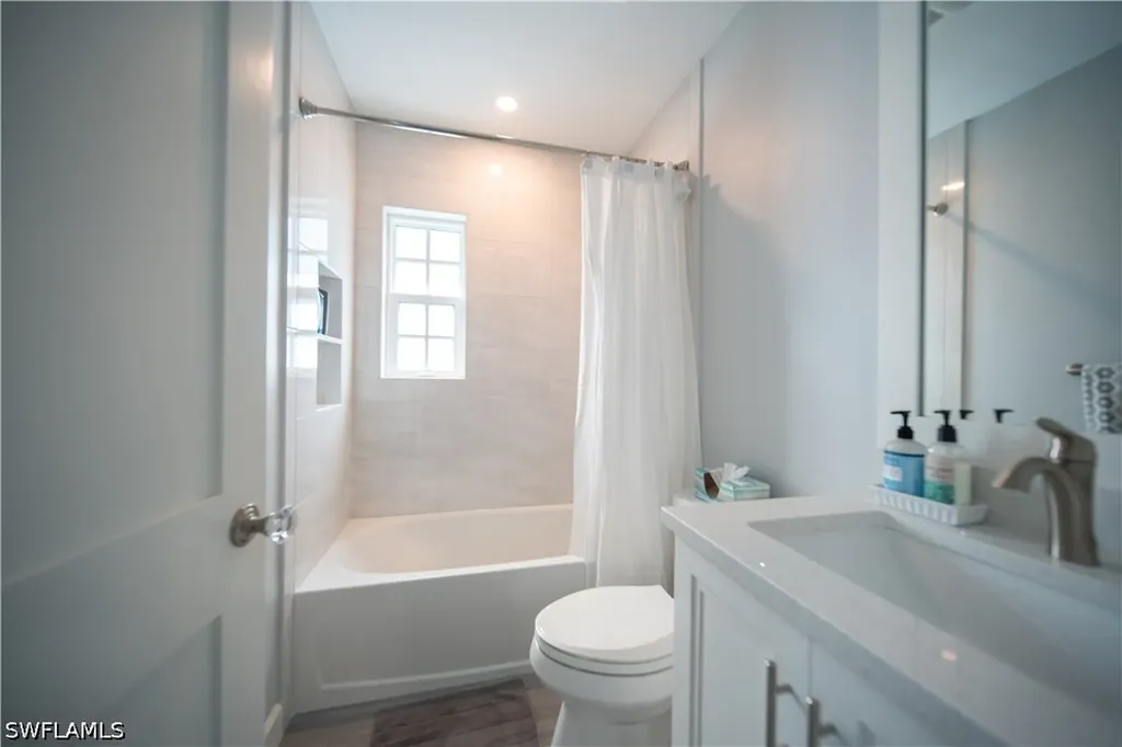 911 Heron Court Marco Island FL 34145
