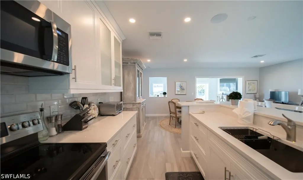 911 Heron Court Marco Island FL 34145