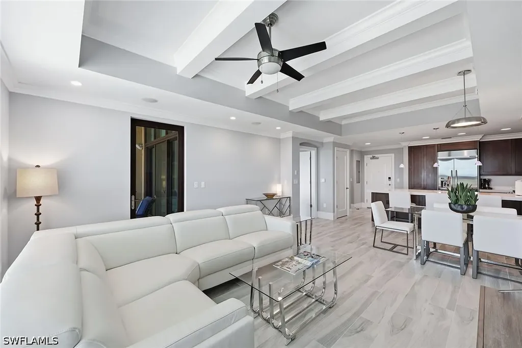 9115 Strada Place Naples FL 34108