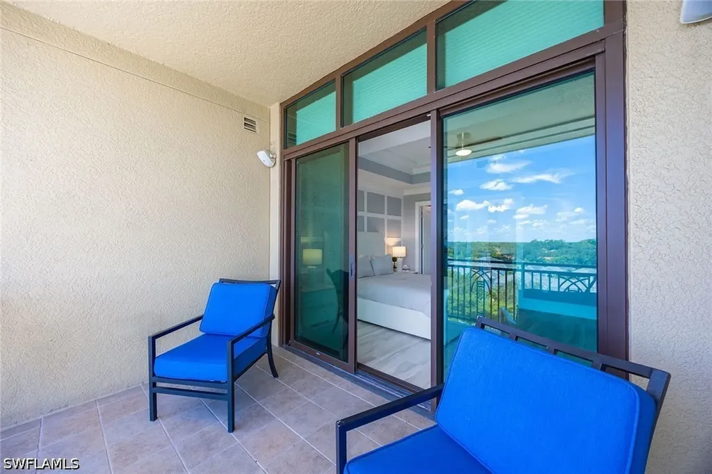 9115 Strada Place Naples FL 34108