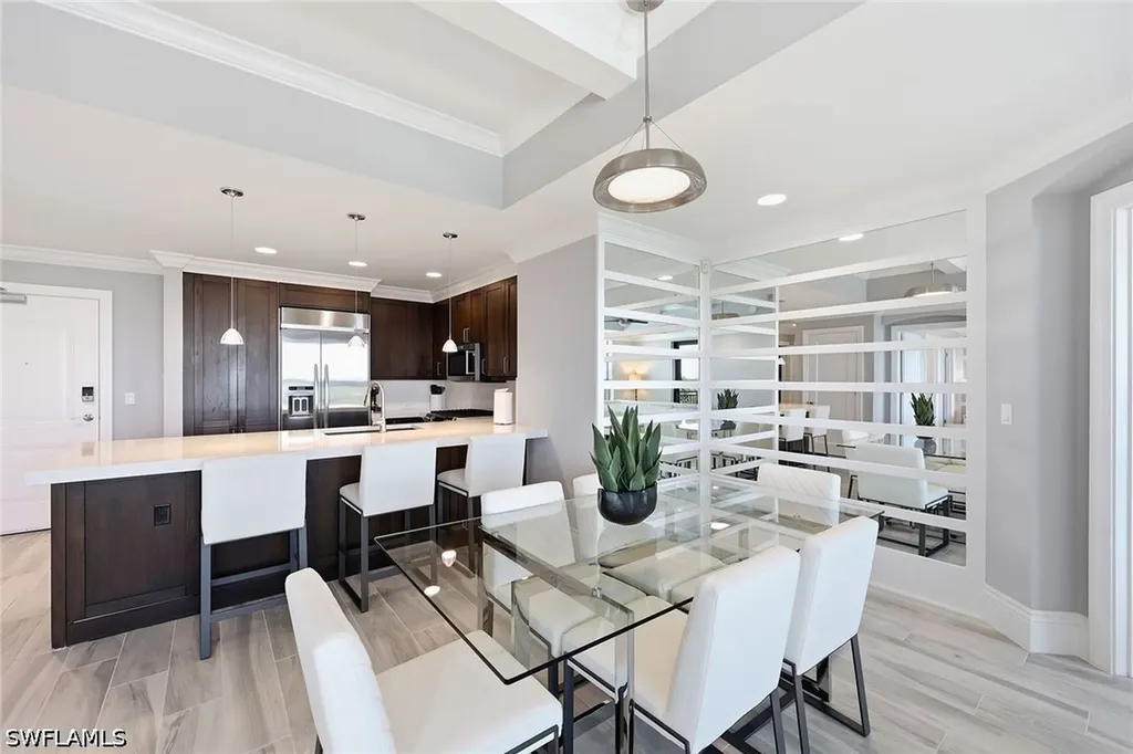 9115 Strada Place Naples FL 34108