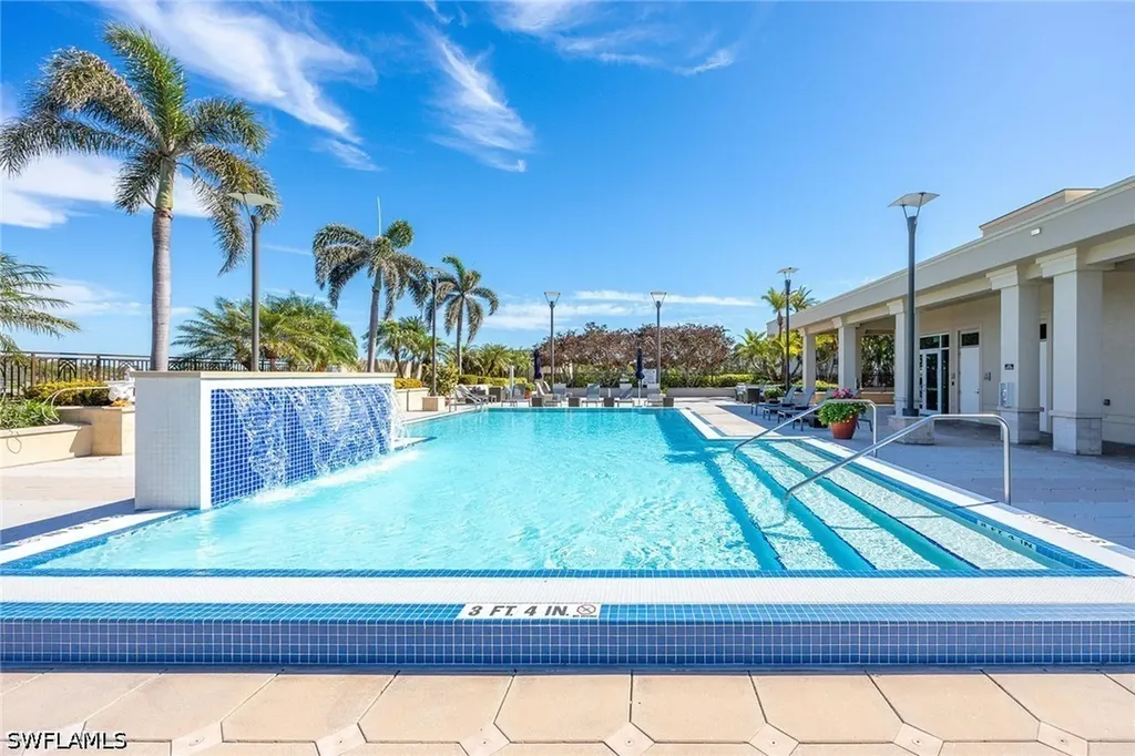 9115 Strada Place Naples FL 34108