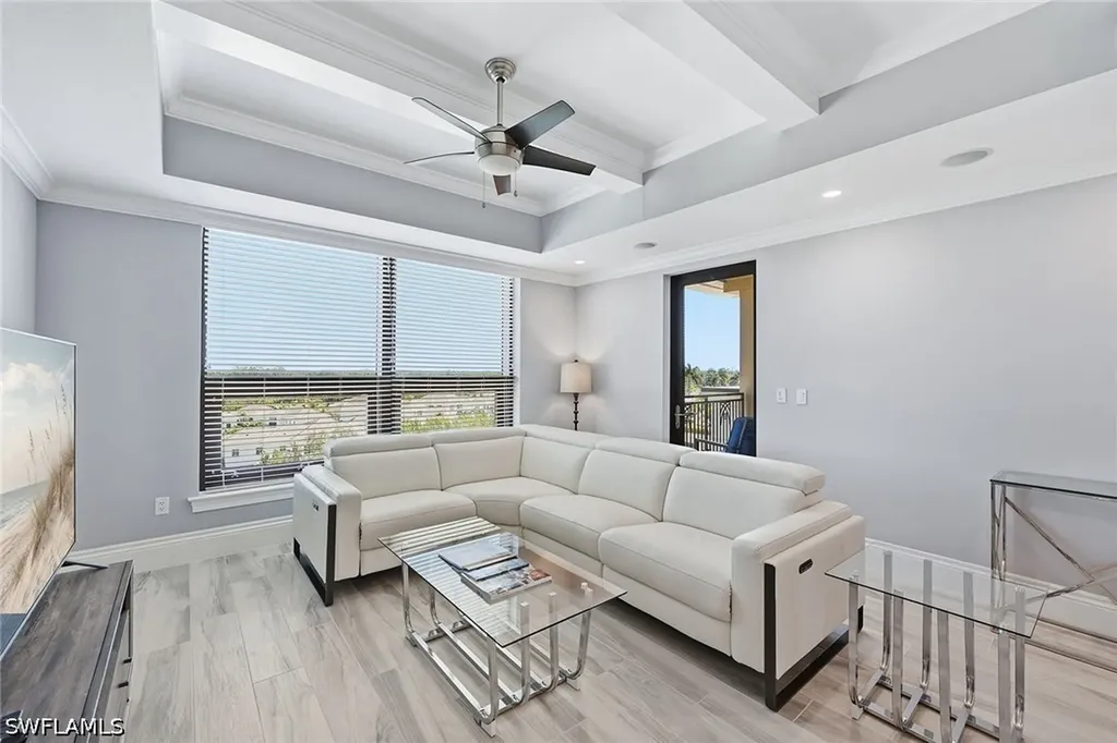 9115 Strada Place Naples FL 34108