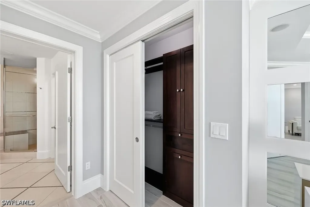 9115 Strada Place Naples FL 34108
