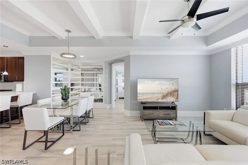9115 Strada Place Naples FL 34108