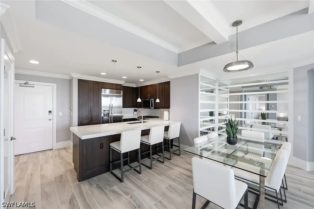 9115 Strada Place Naples FL 34108