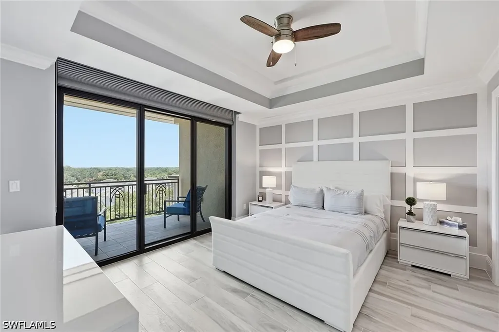9115 Strada Place Naples FL 34108
