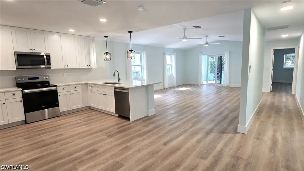 1039 Michigan Avenue Naples FL 34103