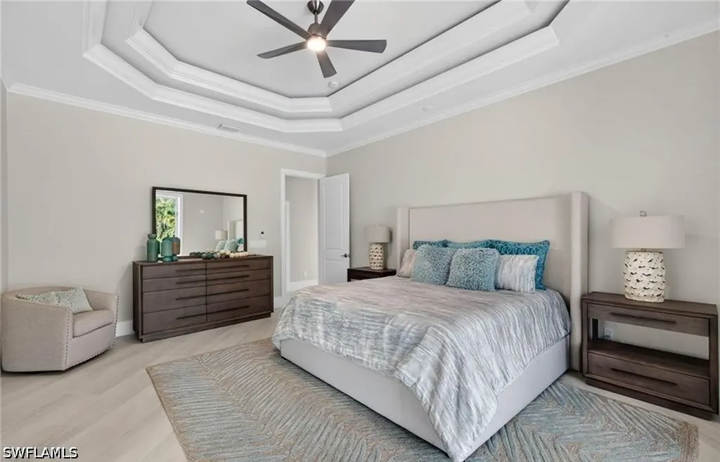 6461 Livingston Woods Lane Naples FL 34109