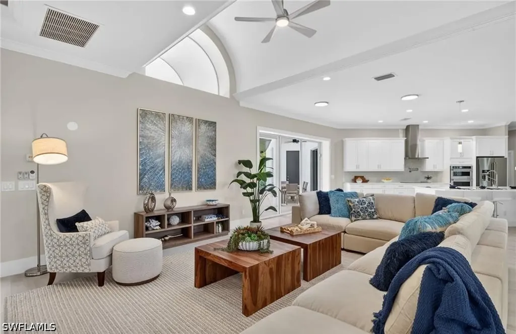 6461 Livingston Woods Lane Naples FL 34109