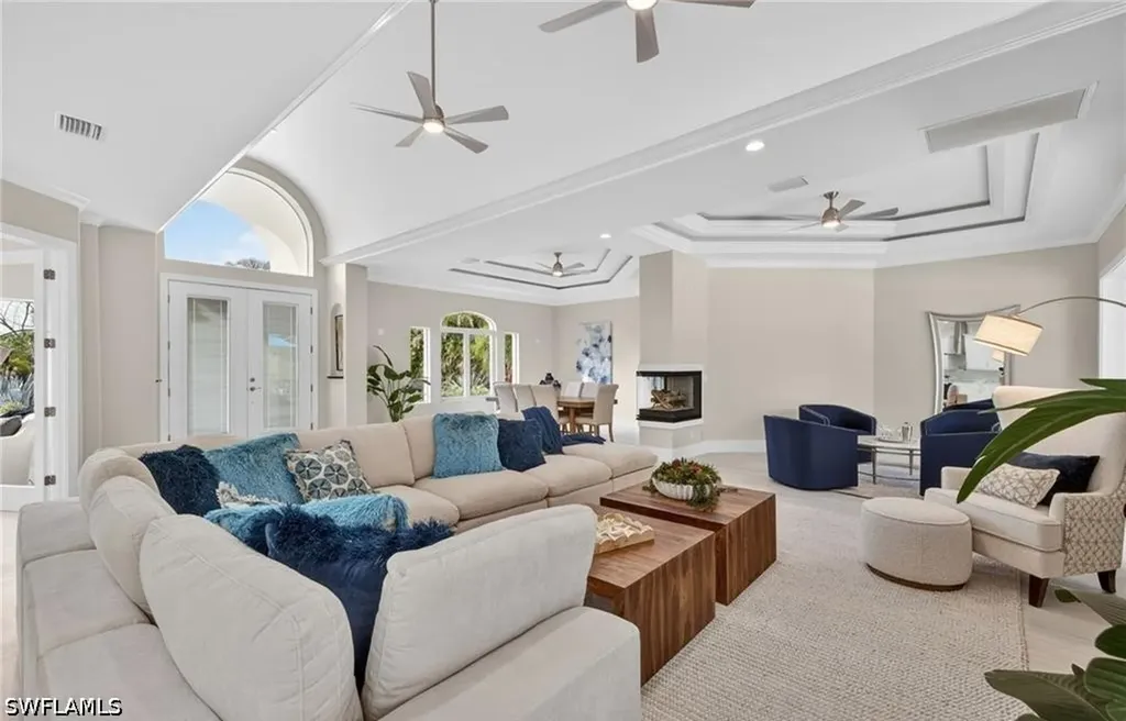 6461 Livingston Woods Lane Naples FL 34109